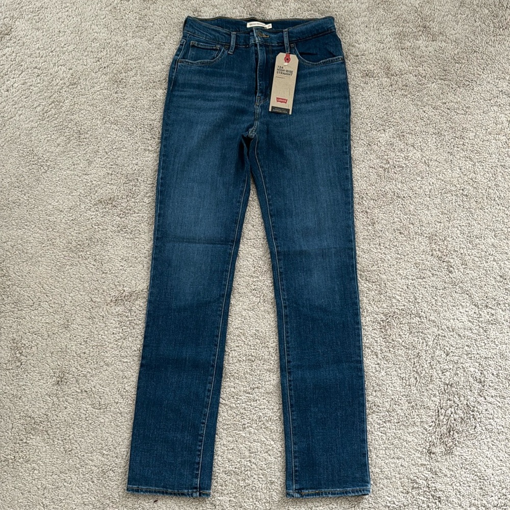 NWT Levi’s 724 high-rise straight jeans